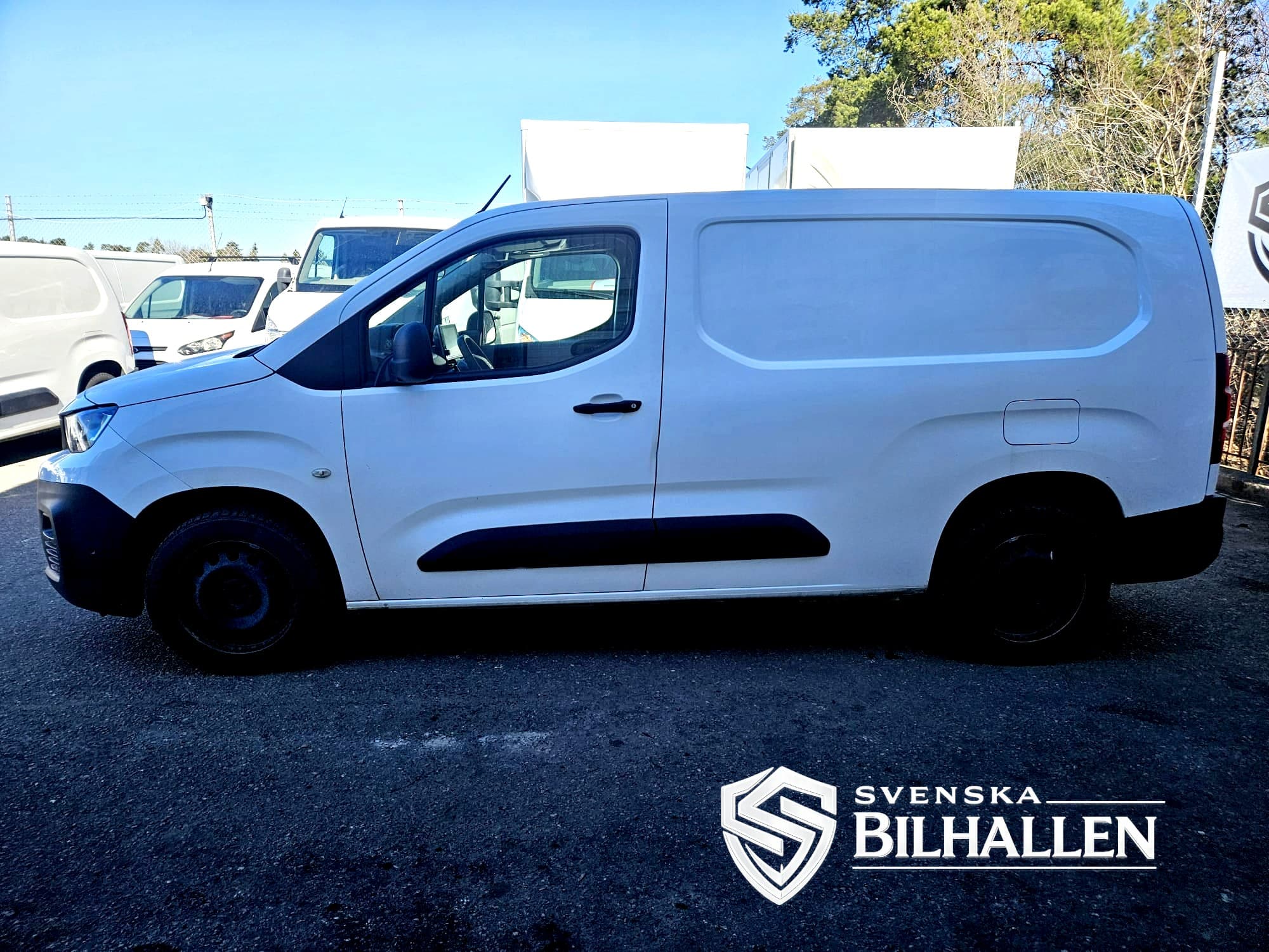 Peugeot Partner Utökad Last 1.5 BlueHDi AUT L2 Lång Dieselvärmare Drag
